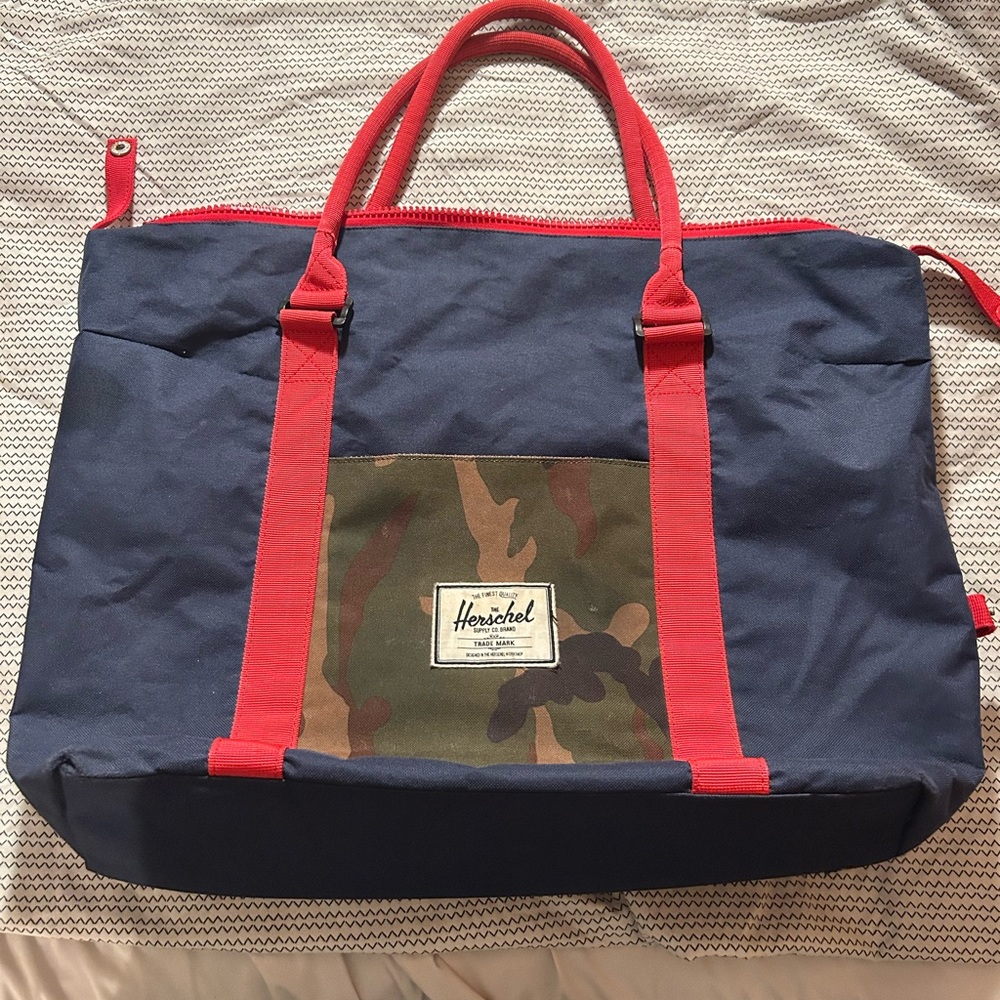 HERSCHEL Supply Co Tote Bag Plus Series Blue Camo Laptop Compartment